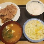 Matsuya Ueda Ipponmatsu Ten - 豚焼野菜豚汁定食♪◆夜10時～朝5時まで、ライスおかわり無料♪◆