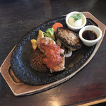 Steak & Hamburger Steak no Mise Iwataki Nogikunoten - 和洋コンビ
      ハンバーグ:和風×チキン:トマト