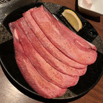 Wagyu Yakiniku Sei Honkan - 上塩タン 1080円