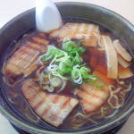 ラーメン かまじい - 醤油チャーシュー麺