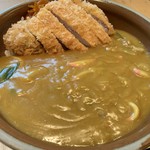 Hanami Tei - カツカレー丼（和風カツカレー丼、ミニサラダ）（￥850）