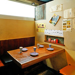 Private rooms Sumibi to Nihonshu Ginsuke Umeda Ten - おこもり感ある半個室