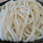 Hanamaru Udon Ionmoru Takasaki Ten - 「ざる(中)」(¥421-税込)のアップをパシャ！この麺肌の良い食感は、何て言ったら良いのだろう。