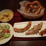 Imbiss Baden - 三味ソーセージランチ 1,380円