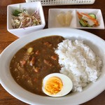 レストランマンダラ - 手造り牛すじ田舎カレー 850円。