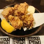 Kushiyaki Tei Negi Kamio Ten - 塩にんにくからあげ    350円