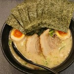 Yokohama Iekei Ramen Ai Menya - 