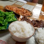 ホルモンと焼肉の いっぷく - ご飯モリモリ