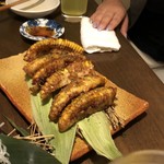 Morimori Shoten - トウモロコシ揚げは、駄菓子屋を彷彿とさせる味付けのコロモ