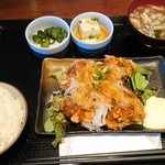 殿 - チキン南蛮定食