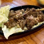 よって屋 - 名物 骨付鳥 おや 850円