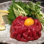 Sumibi Yakiniku Juan - 桜馬刺しユッケ