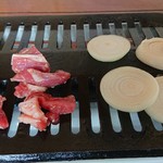 Yakiniku Shibu San - ジンギスカン焼き中