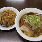 Kissho - もやしラーメン+炒飯 750円