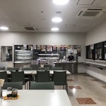 港湾食堂 - 厨房
            2019/08/30
            朝定食 400円
            ・鯖塩焼き
            ・三角春巻
            ・里芋煮
            ・サラダ
            ・海苔