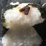 Komeya no Tezukuri Onigiri Tashi Naeki Higashi Ten - 日高こんぶ