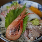 活魚料理 さかや - うみ丼（海鮮丼）