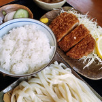 うどん茶屋　多利次庵　弘休 - ロースカツセット  880円  うどん