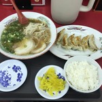 登龍軒 - ラーメン餃子セット