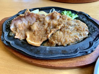 Santesu - しょうが焼きとハンバーグ