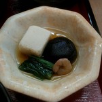 Tsuji An - 高野豆腐としいたけの煮物