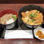 Udon Dokoro Gurume Wan Toppuwan Tatsuno Ten - カツ丼ミニそば　８５０円