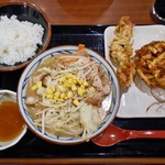 丸亀製麺 - ちゃんぽんうどん（並）＆ げそ天 ＆ 小エビかき揚げ（ミニ）＆ 天丼用白ごはん