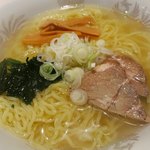 Daishoen Hon Ten - 塩ラーメン