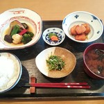 Meshiya Senzui - 里芋田舎煮と野菜の揚げ浸し定食