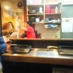 焼肉かすが - 1階店内