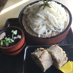 Otafuku Udon - ざるうどん 大盛＝４９０円 ← 普通盛と同じ値段
      かしわめし２個＝２００円