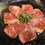 Yakiniku Sakaba Niku Bugyo - カルビ