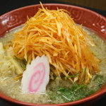 Hope Seabura Ramen Hayabusa - 「復刻版ねぎらーめん：７０年代ホープねぎそばを復刻、辛ネギがたっぷり乗った懐かしい味わいを、らーめんファンに送ります。