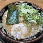 Kansai Furaiken Oosaka Honten - 豚骨ラーメン800円（税込）