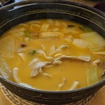 山梨ほうとう 浅間茶屋 - 山梨クリスタルポークの豚肉ほうとう