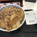 Yoshinoya Shinjuku Icchome Ten - 牛丼超特盛 722円税別