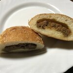 BAKERY TASHIRO - 焼きカレーパン(甘口)＝１６０円
                        ※人気４位