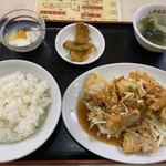 大武飯店 - 週替わりランチ(油淋鶏)