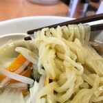 Hidakaya Suitengu Mae Ten - 平打ち麺