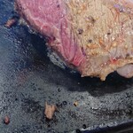 Yappari Steak Ion Taun Yokkaichi Tomari Ten - 切り口