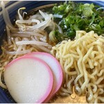 白金食堂 - 麺はこんな感じ。