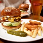 Brothers Nihonbashi Takashimaya Ten - ベーコンエッグチーズバーガー@1,550円