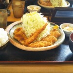 Tonkatsu Miyama - サービスランチ 880円