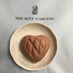 The Ritz Carlton Gourmet Shop - ハートブレッド