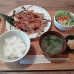 Oshokuji to Sake Hongo - 観音池ポーク炭火たれ焼き定食（９６８円）