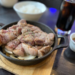 HAYA Hemingway And YAkiniku - 