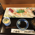 Samurai Sushi - すし定食＝１１５０円