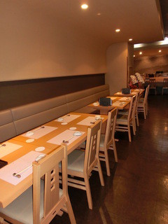 Sushi Dining Shungyo - テーブル席