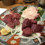 Sakura Nabe Nakae - 馬刺し3種