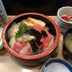 志げる寿司 - (ランチ)ひらめと生まぐろの半々漬け丼